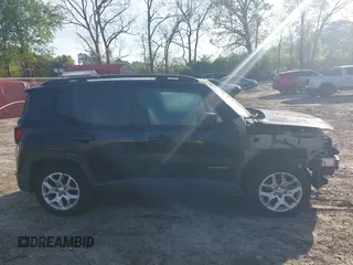 2017 Jeep Renegade Latitude with VIN ZACCJABB7HPG21286, listed as a IAAI auction lot 41979283 with 142,540 mi miles. Bid and sale history available at carsss.com. Image 13.