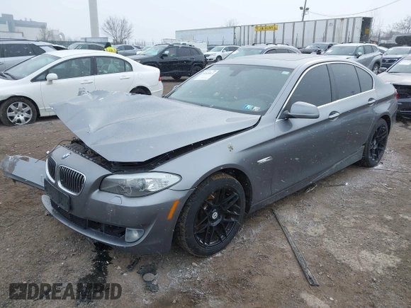 2013 BMW 5 Series 528i xDrive with VIN WBAXH5C5XDD108889, listed as a IAAI auction lot 41620024 with 103,542 mi miles. Bid and sale history available at carsss.com. Image 17.