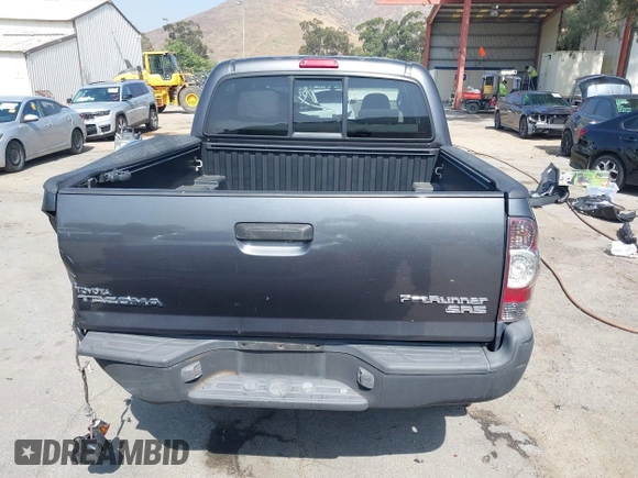 2013 Toyota Tacoma PreRunner z VIN 5TFJX4GN2DX018800, wystawiony jako IAAI lot #42304447 z przebiegiem 188 409 mil mil oraz . Historia ofert i sprzedaży dostępna na DreamBid. Obrazek 16.