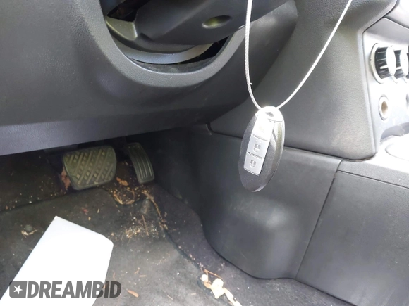 2009 Nissan Rogue SL with VIN JN8AS58TX9W327689, listed as a IAAI auction lot 42111690 with 203,132 mi miles and . Bid and sale history available at DreamBid. Image 11.