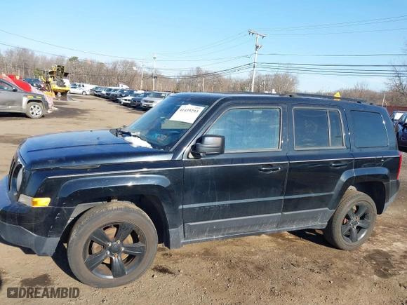 2014 Jeep Patriot Sport with VIN 1C4NJPBA3ED888275, listed as a IAAI auction lot 41439293 with 149,129 mi miles. Bid and sale history available at carsss.com. Image 14.