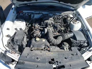 2009 Ford Mustang with VIN 1ZVHT80N895111445, listed as a IAAI auction lot 41778658 with 121,122 mi miles and . Bid and sale history available at carsss.com. Image 10.
