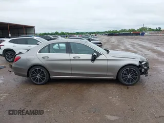 2019 Mercedes-Benz C 300 с VIN 55SWF8DBXKU315975, выставлен на аукционе IAAI как лот 42186624 с пробегом 32 459 миль миль и . История ставок и продаж доступна на DreamBid. Изображение 13.