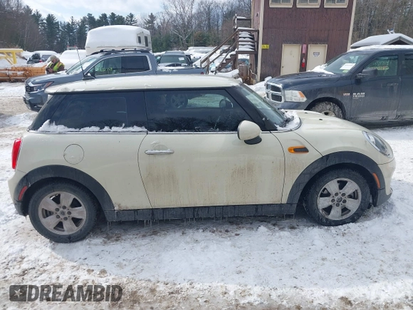 2019 MINI Hardtop Cooper with VIN WMWXP5C52K2H31051, listed as a IAAI auction lot 41555750 with 20,848 mi miles and . Bid and sale history available at DreamBid. Image 13.