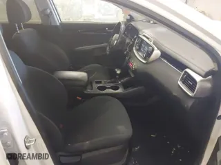 2019 Kia Sorento LX with VIN 5XYPGDA31KG574100, listed as a IAAI auction lot 41628213 with 111,305 mi miles. Bid and sale history available at carsss.com. Image 5.