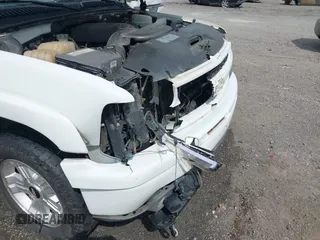 2006 Chevrolet Tahoe Z71 with VIN 1GNEK13T76R166684, listed as a IAAI auction lot 41898163 with 278,042 mi miles. Bid and sale history available at carsss.com. Image 6.