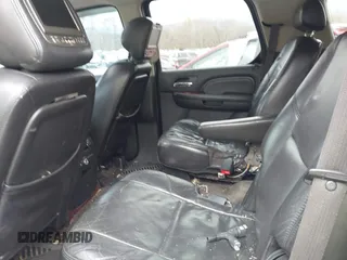 2009 Cadillac Escalade z VIN 1GYFK23229R252638, wystawiony jako IAAI lot #41962606 z przebiegiem 224 915 mil mil oraz . Historia ofert i sprzedaży dostępna na DreamBid. Obrazek 8.