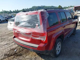2013 Jeep Patriot Sport with VIN 1C4NJPBAXDD186629, listed as a IAAI auction lot 42543779 with 193,806 mi miles and . Bid and sale history available at DreamBid. Image 4.