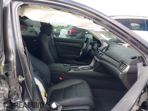 2020 Honda Accord Touring z VIN 1HGCV2F93LA023062, wystawiony jako IAAI lot #42596772 z przebiegiem 53 586 mil mil oraz . Historia ofert i sprzedaży dostępna na DreamBid. Obrazek 5.