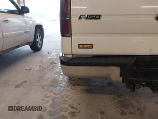 2013 Ford F-150 XL с VIN 1FTMF1CF2DFD52330, выставлен на аукционе IAAI как лот 42527052 с пробегом 173 898 миль миль и . История ставок и продаж доступна на DreamBid. Изображение 19.
