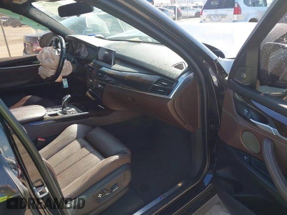 2014 BMW X5 xDrive35d with VIN 5UXKS4C58E0J94445, listed as a IAAI auction lot 41695776 with 118,234 mi miles. Bid and sale history available at carsss.com. Image 5.