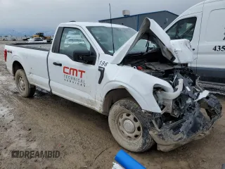 2022 Ford F-150 XL with VIN 1FTMF1EB1NKE34424, listed as a Copart auction lot 43786024 with 27,499 mi miles and Salvage title. Bid and sale history available at DreamBid. Image 4.