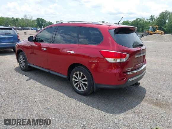 2014 Nissan Pathfinder S z VIN 5N1AR2MM6EC699851, wystawiony jako IAAI lot #42560019 z przebiegiem 186 627 mil mil oraz . Historia ofert i sprzedaży dostępna na DreamBid. Obrazek 3.