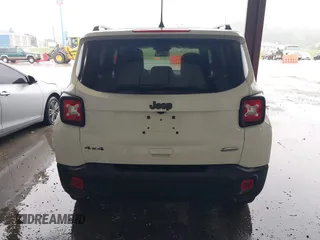 2020 Jeep Renegade Latitude with VIN ZACNJBBB4LPL00858, listed as a IAAI auction lot 39799564 with 96,002 mi miles. Bid and sale history available at carsss.com. Image 16.
