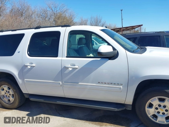 2011 Chevrolet Suburban LT with VIN 1GNSCJE07BR342646, listed as a IAAI auction lot 41698811 with 118,856 mi miles. Bid and sale history available at carsss.com. Image 13.