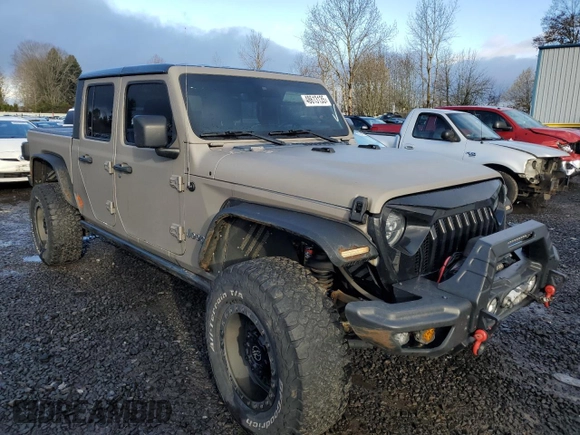 2020 Jeep Gladiator Overland with VIN 1C6HJTFG8LL147702, listed as a Copart auction lot 48613135 with 159,558 mi miles and Clean title. Bid and sale history available at DreamBid. Image 4.