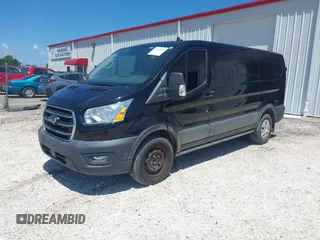 2020 Ford Transit Cargo z VIN 1FTYE1Y89LKB76753, wystawiony jako IAAI lot #42468252 z przebiegiem 53 193 mil mil oraz . Historia ofert i sprzedaży dostępna na DreamBid. Obrazek 17.