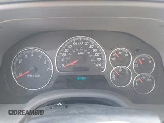 2004 GMC Envoy SLE z VIN 1GKDS13S842152119, wystawiony jako IAAI lot #41187115 z przebiegiem 194 304 mil mil oraz . Historia ofert i sprzedaży dostępna na DreamBid. Obrazek 7.