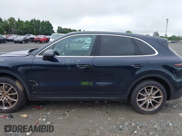 2022 Porsche Cayenne Turbo S E-Hybrid с VIN WP1AA2AY3NDA00204, выставлен на аукционе IAAI как лот 42257548 с пробегом 45 330 миль миль и . История ставок и продаж доступна на DreamBid. Изображение 15.