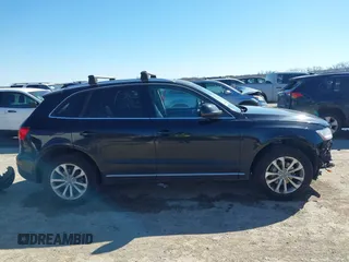 2013 Audi Q5 Premium with VIN WA1CFAFP6DA096250, listed as a IAAI auction lot 41713498 with 131,090 mi miles. Bid and sale history available at carsss.com. Image 14.