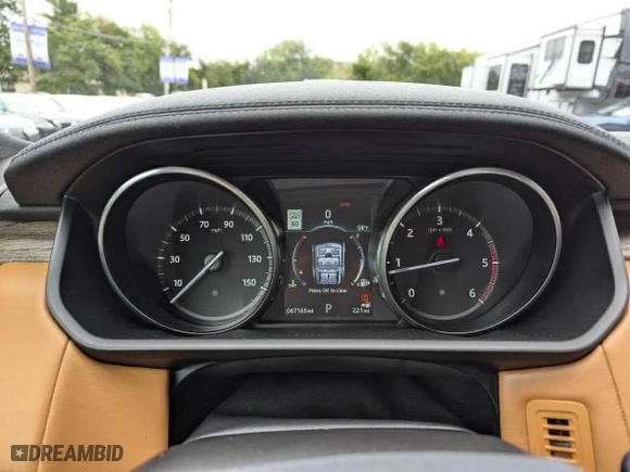 2017 Land Rover Discovery HSE Luxury with VIN SALRHBBK6HA044013, listed as a Copart auction lot 49533005 with NaN miles and Clean Title. Bid and sale history available at carsss.com. Image 8.