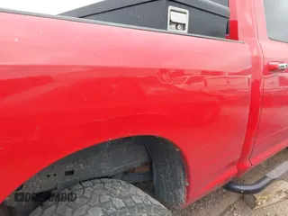 2015 Ram 2500 SLT with VIN 3C6TR5DT2FG576205, listed as a IAAI auction lot 42173472 with 334,933 mi miles. Bid and sale history available at carsss.com. Image 17.