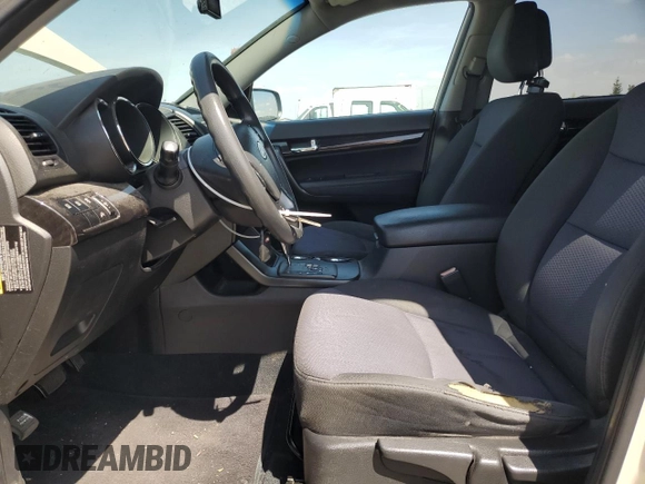 2011 Kia Sorento LX with VIN 5XYKT4A22BG074279, listed as a Copart auction lot 51835035 with 153,581 mi miles and Clean Title. Bid and sale history available at DreamBid. Image 7.