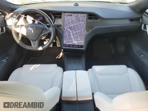 2020 Tesla Model S Performance z VIN 5YJSA1E44LF364189, wystawiony jako Copart lot #46700235 z przebiegiem 52 429 mil mil oraz Szkoda całkowita • Salvage title. Historia ofert i sprzedaży dostępna na DreamBid. Obrazek 8.