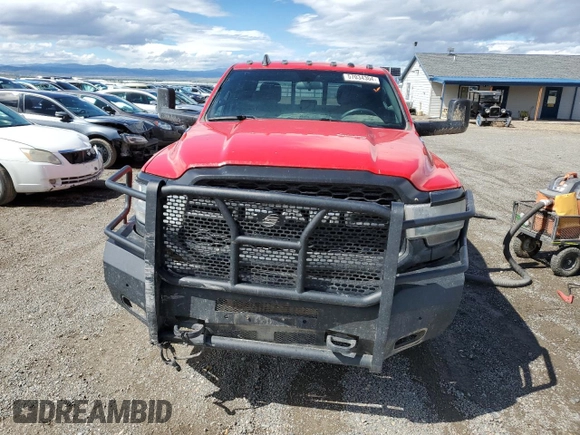 2021 Ram 3500 Tradesman with VIN 3C63RRGL0MG565753, listed as a Copart auction lot 57034304 with 117,784 mi miles and Salvage Title. Bid and sale history available at carsss.com. Image 5.