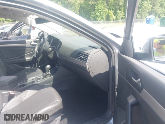2020 Volkswagen Jetta S with VIN 3VWCB7BU3LM003750, listed as a IAAI auction lot 42259811 with 34,418 mi miles and . Bid and sale history available at DreamBid. Image 5.