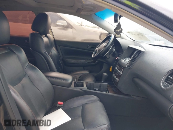 2010 Nissan Maxima S z VIN 1N4AA5AP6AC816937, wystawiony jako IAAI lot #41937480 z przebiegiem 168 619 mil mil oraz . Historia ofert i sprzedaży dostępna na DreamBid. Obrazek 5.