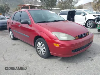 2003 Ford Focus LX with VIN 1FAFP33P03W177932, listed as a IAAI auction lot 41720755 with 182,415 mi miles and . Bid and sale history available at carsss.com. Image 1.