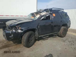 2021 Toyota 4Runner TRD Off Road Premium z VIN JTERU5JR3M5920313, wystawiony jako Copart lot #47535065 z przebiegiem 45 446 mil mil oraz Czysty tytuł • Clean title. Historia ofert i sprzedaży dostępna na DreamBid. Obrazek 1.