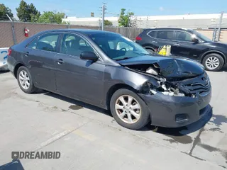2011 Toyota Camry LE with VIN 4T1BK3EK8BU121400, listed as a IAAI auction lot 42053435 with 122,900 mi miles. Bid and sale history available at carsss.com. Image 1.