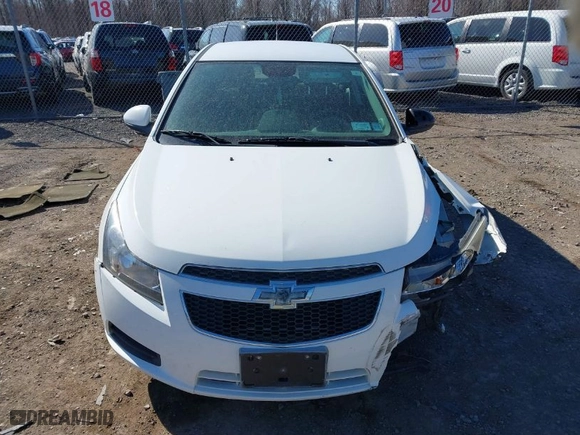 2014 Chevrolet Cruze 1LT with VIN 1G1PC5SB2E7260845, listed as a IAAI auction lot 41847899 with 87,720 mi miles. Bid and sale history available at carsss.com. Image 13.