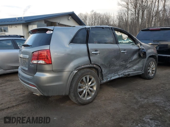 2013 Kia Sorento SX with VIN 5XYKWDA26DG383313, listed as a Copart auction lot 42489555 with 204,769 mi miles and Salvage Title. Bid and sale history available at carsss.com. Image 3.