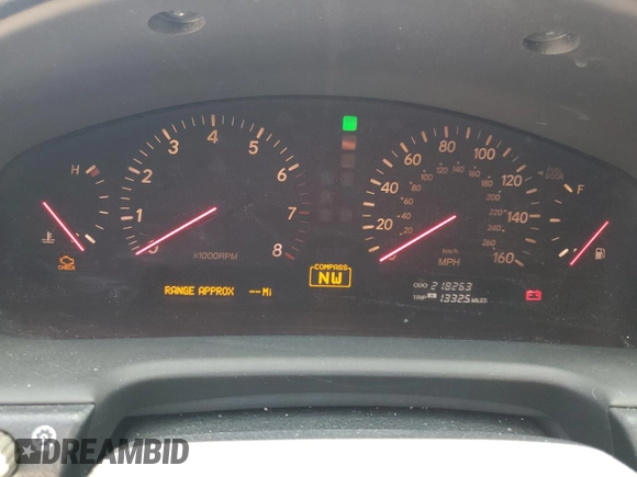 2001 Lexus LS 430 z VIN JTHBN30FX10008011, wystawiony jako Copart lot #57585145 z przebiegiem 218 263 mil mil oraz Czysty tytuł • Clean title. Historia ofert i sprzedaży dostępna na DreamBid. Obrazek 9.