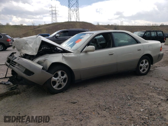 1999 Lexus ES 300 z VIN JT8BF28G3X5063996, wystawiony jako Copart lot #54093095 z przebiegiem 216 576 mil mil oraz Szkoda całkowita • Salvage title. Historia ofert i sprzedaży dostępna na DreamBid. Obrazek 1.