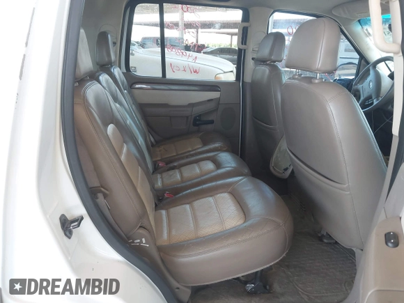 2002 Ford Explorer Eddie Bauer с VIN 1FMZU64W12ZA40059, выставлен на аукционе IAAI как лот 42449518 с пробегом Не указан миль и . История ставок и продаж доступна на DreamBid. Изображение 8.