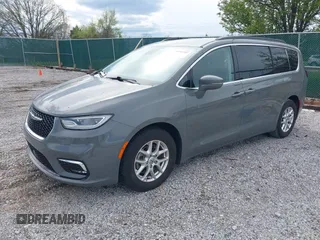 2022 Chrysler Pacifica Touring L z VIN 2C4RC1BG1NR133085, wystawiony jako IAAI lot #41981302 z przebiegiem 75 281 mil mil oraz . Historia ofert i sprzedaży dostępna na DreamBid. Obrazek 2.