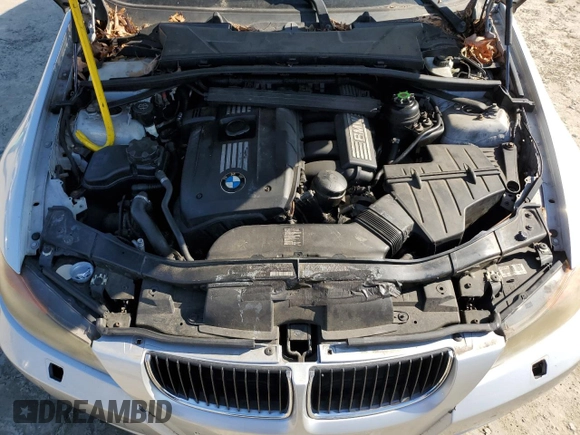 2008 BMW 3 Series 328xi with VIN WBAVC73578KX90648, listed as a Copart auction lot 43928165 with 170,673 mi miles and Clean Title. Bid and sale history available at carsss.com. Image 11.
