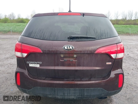 2015 Kia Sorento LX with VIN 5XYKTCA61FG643402, listed as a IAAI auction lot 42178930 with 108,818 mi miles. Bid and sale history available at carsss.com. Image 16.
