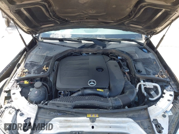 2019 Mercedes-Benz C 300 with VIN 55SWF8DB3KU301934, listed as a IAAI auction lot 42195040 with 58,816 mi miles and . Bid and sale history available at DreamBid. Image 10.