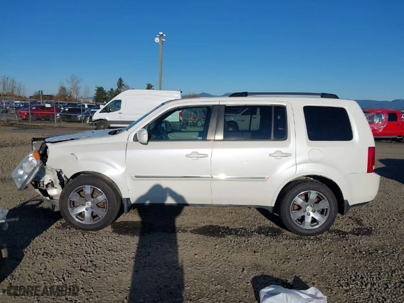 2013 Honda Pilot Touring with VIN 5FNYF4H96DB042451, listed as a IAAI auction lot 41561239 with 163,392 mi miles. Bid and sale history available at carsss.com. Image 14.