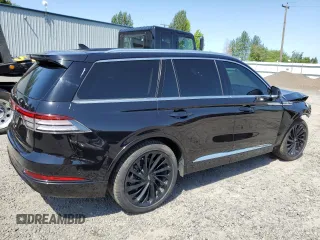 2022 Lincoln Aviator Reserve z VIN 5LM5J7XC7NGL05773, wystawiony jako Copart lot #59364535 z przebiegiem 5 747 mil mil oraz Szkoda całkowita • Salvage title. Historia ofert i sprzedaży dostępna na DreamBid. Obrazek 3.