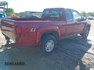 2005 Chevrolet Colorado LS Z71 z VIN 1GCDT196658191194, wystawiony jako IAAI lot #42402776 z przebiegiem 153 113 mil mil oraz . Historia ofert i sprzedaży dostępna na DreamBid. Obrazek 4.