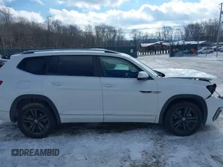 2022 Volkswagen Atlas 3.6L V6 SEL R-Line with VIN 1V2AR2CA1NC528998, listed as a IAAI auction lot 41405286 with 35,271 mi miles. Bid and sale history available at carsss.com. Image 13.
