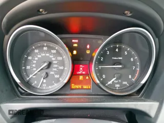 2014 BMW Z4 sDrive35i z VIN WBALM7C51EE386386, wystawiony jako Copart lot #59197195 z przebiegiem 27 975 mil mil oraz Szkoda całkowita • Salvage title. Historia ofert i sprzedaży dostępna na DreamBid. Obrazek 9.