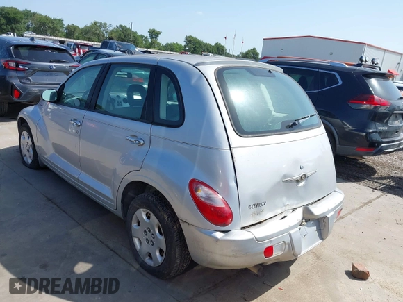 2007 Chrysler PT Cruiser with VIN 3A4FY48BX7T532072, listed as a IAAI auction lot 42689816 with Not provided miles and . Bid and sale history available at DreamBid. Image 3.