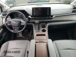 2021 Toyota Sienna XLE с VIN 5TDJSKFCXMS029634, выставлен на аукционе Copart как лот 53106515 с пробегом 43 962 миль миль и Списание • Salvage title. История ставок и продаж доступна на DreamBid. Изображение 8.